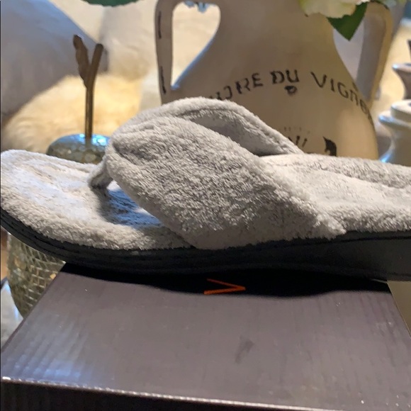vionic terry thong slippers